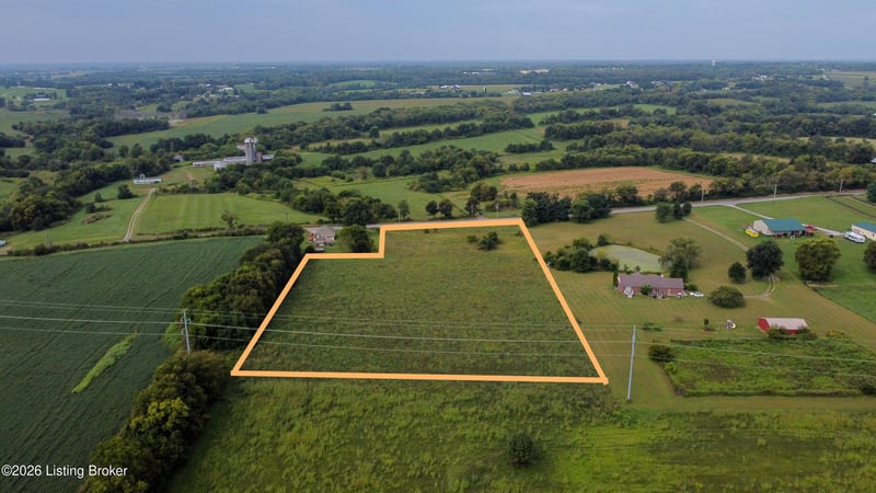 3668 Castle Hwy, Pleasureville, KY 40057