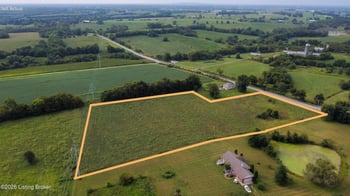 3668 Castle Hwy, Pleasureville, KY 40057