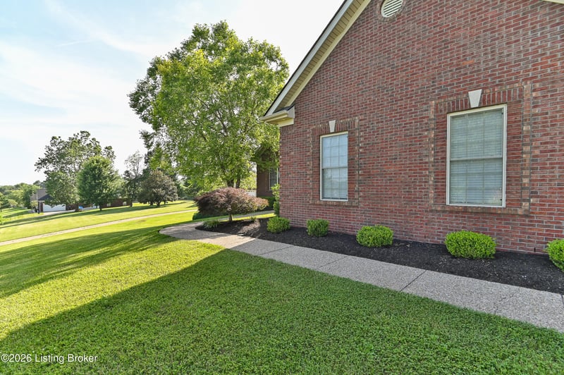 367 Arbor Green Way, Fisherville, KY 40023