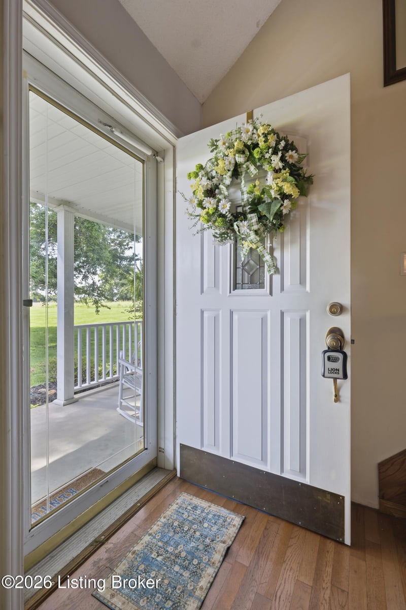 367 S Black Branch Rd, Cecilia, KY 42724