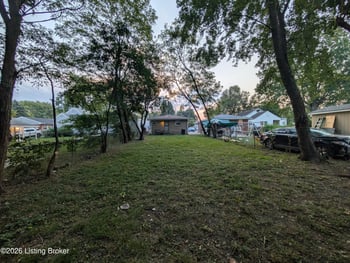 3674 Parthenia Ave, Louisville, KY 40215