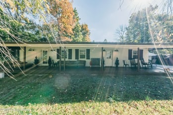369 Old Fat Bruce Rd, Falls Of Rough, KY 40119