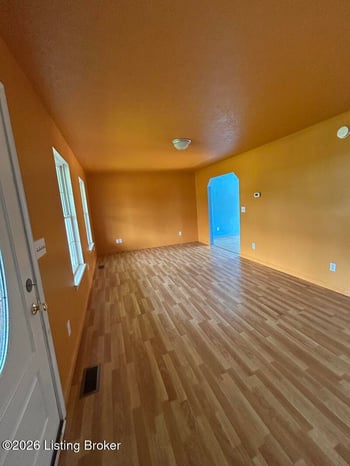 37 Infantry Ct, Vine Grove, KY 40175