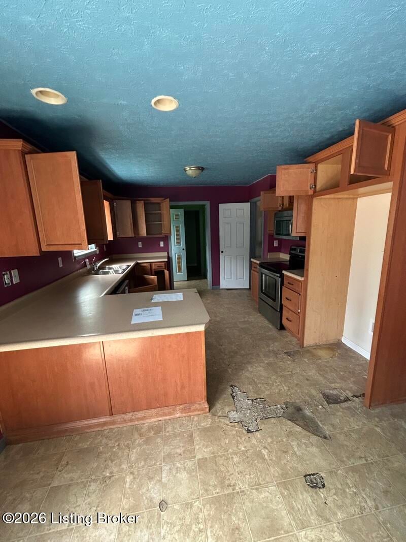 37 Infantry Ct, Vine Grove, KY 40175