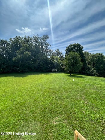37 Infantry Ct, Vine Grove, KY 40175