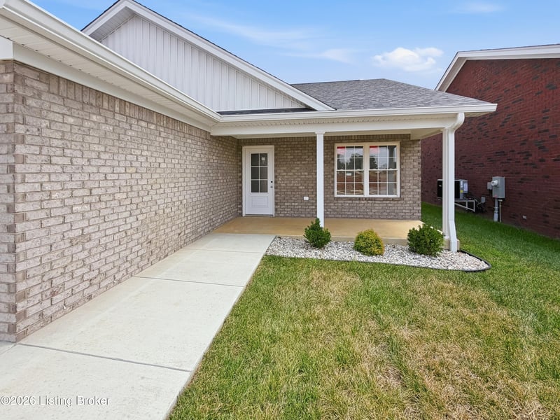 37 Paislynne Ct, Brandenburg, KY 40108