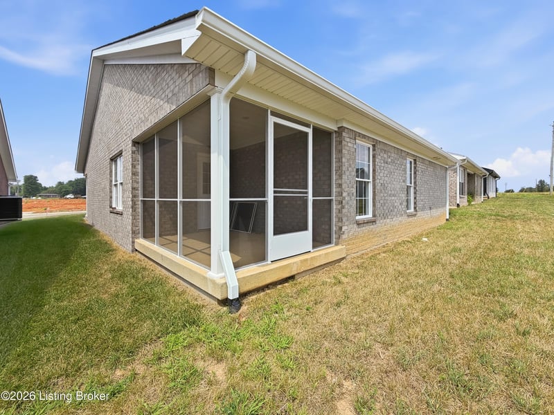 37 Paislynne Ct, Brandenburg, KY 40108