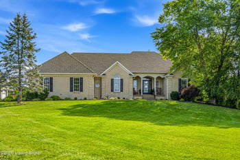 37 Timberwood Dr, Simpsonville, KY 40067