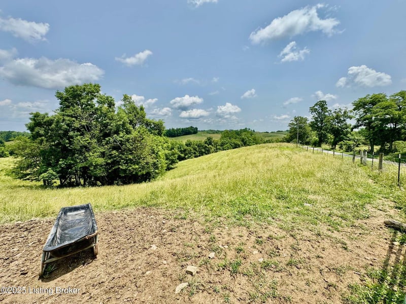 3700 Baker Ridge Rd, Willisburg, KY 40078