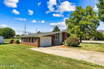 3700 Greenwich Rd, Louisville, KY 40218