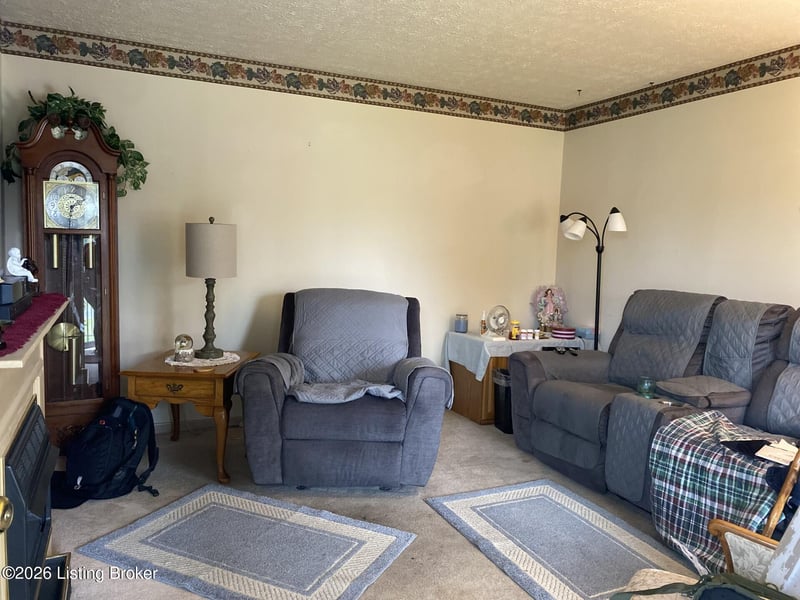 3705 Arcadia Ct, Louisville, KY 40229