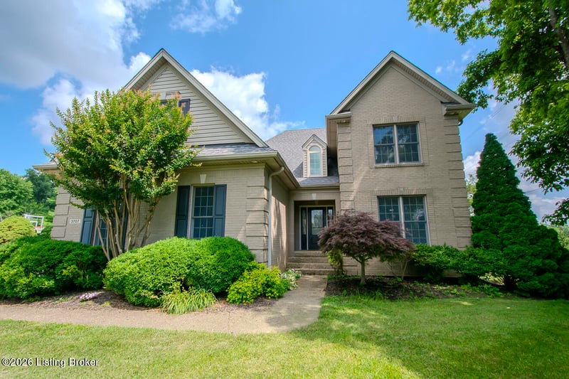 3707 High Crest Ct, Crestwood, KY 40014