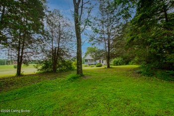 3707 High Crest Ct, Crestwood, KY 40014