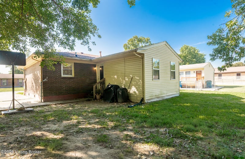 3708 Oboe Dr, Louisville, KY 40216