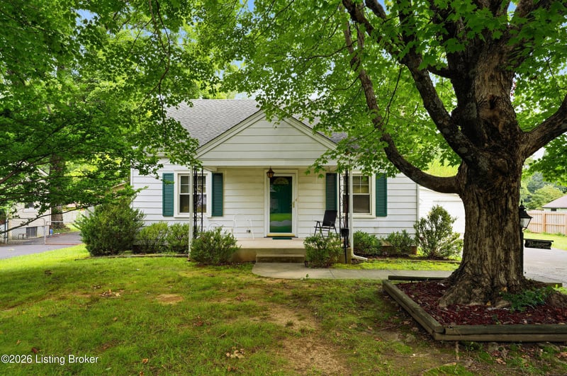 3709 Locust Ave, Jeffersontown, KY 40299