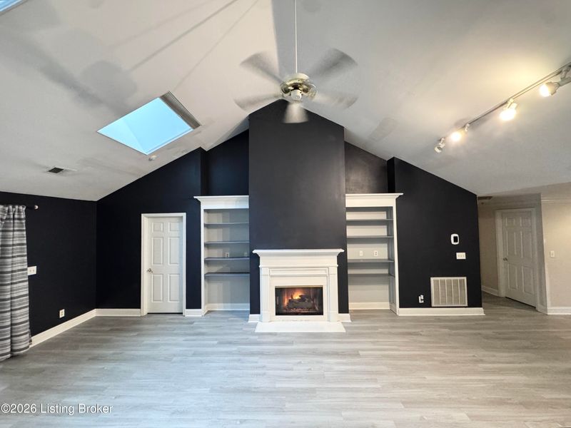 3710 Hurstbourne Ridge Blvd, Louisville, KY 40299