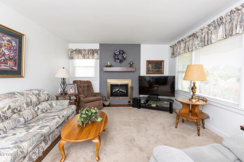3710 Willmar Ave, Louisville, KY 40218