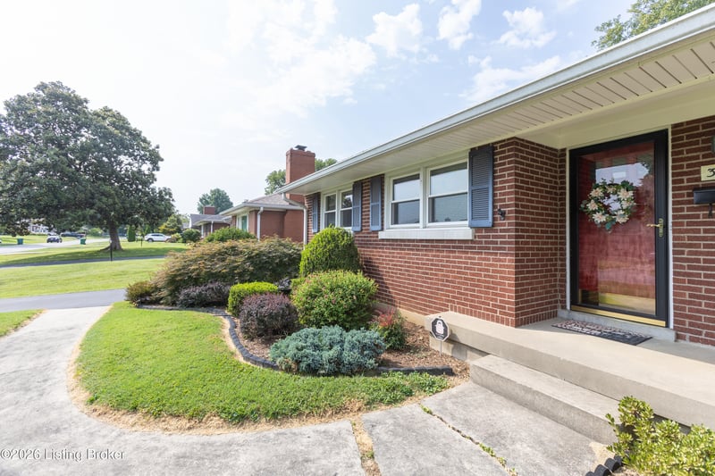 3710 Willmar Ave, Louisville, KY 40218