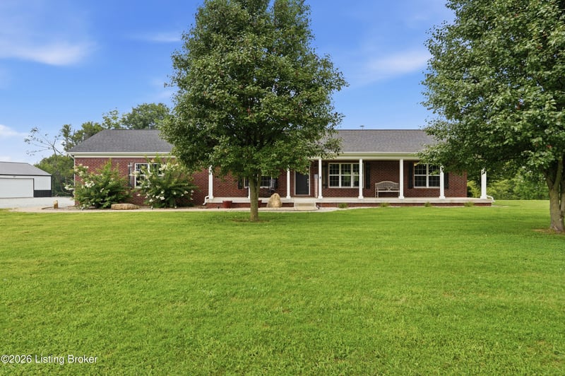 3712 Blossom Dr, La Grange, KY 40031