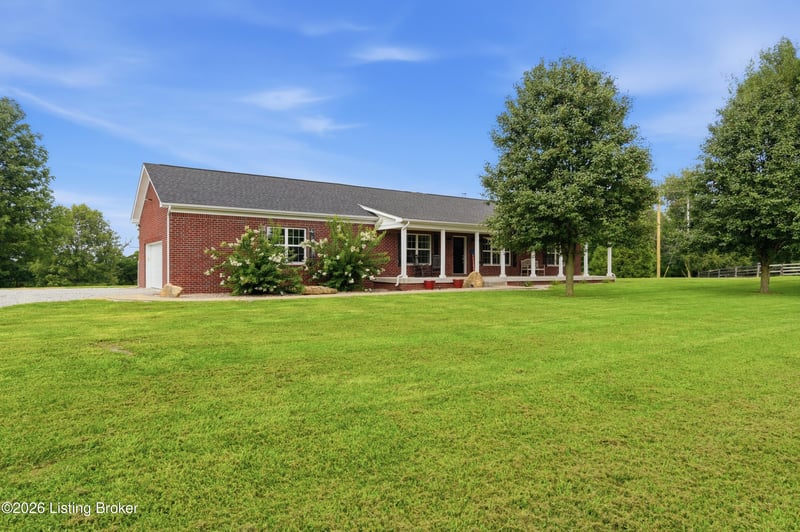 3712 Blossom Dr, La Grange, KY 40031