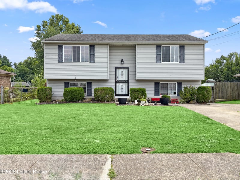 3714 Hillview Blvd, Louisville, KY 40229