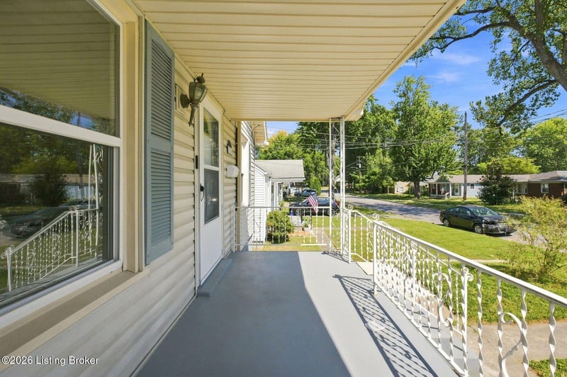 3724 Center St, Louisville, KY 40215