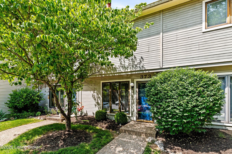 373 Crescent Spring Dr #373, Louisville, KY 40206