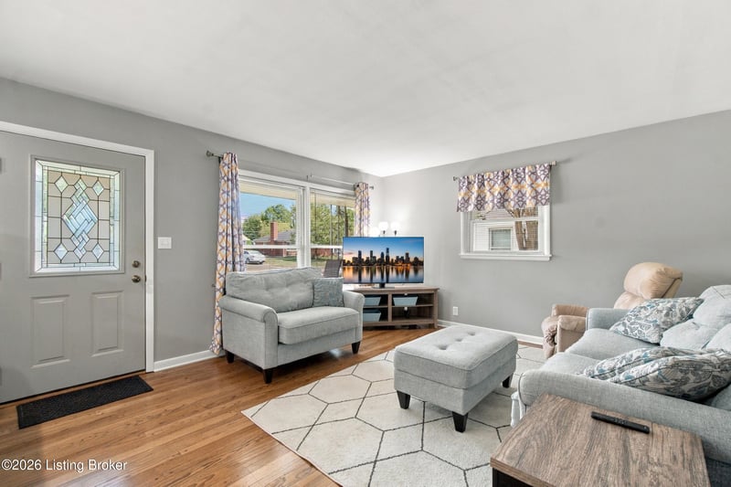 3738 Rouge Way, Louisville, KY 40218