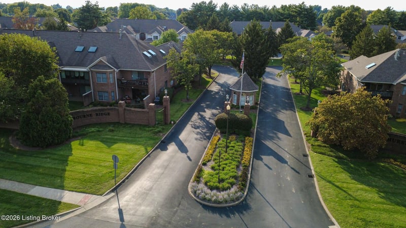 3742 Hurstbourne Ridge Blvd, Louisville, KY 40299
