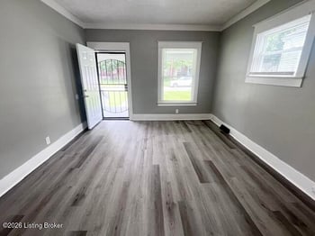 3748 Kahlert Ave, Louisville, KY 40215