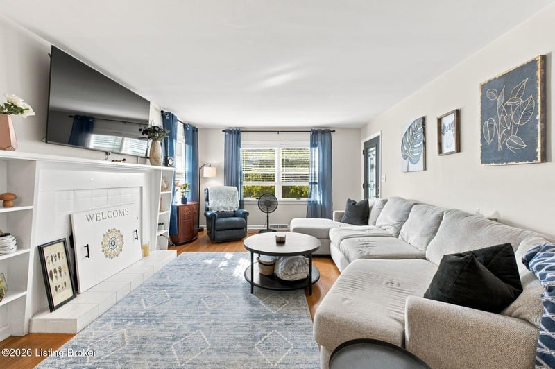 3749 Stanton Blvd, Louisville, KY 40220