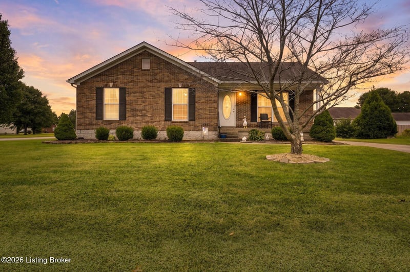 375 Forest Ridge Dr, Mt Washington, KY 40047