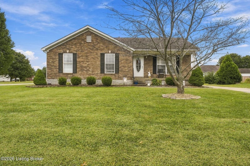 375 Forest Ridge Dr, Mt Washington, KY 40047