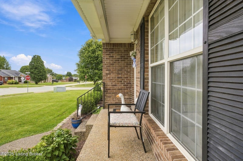 375 Forest Ridge Dr, Mt Washington, KY 40047
