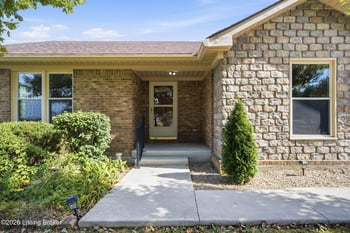 3751 Meadowbrook Ln, Bardstown, KY 40004