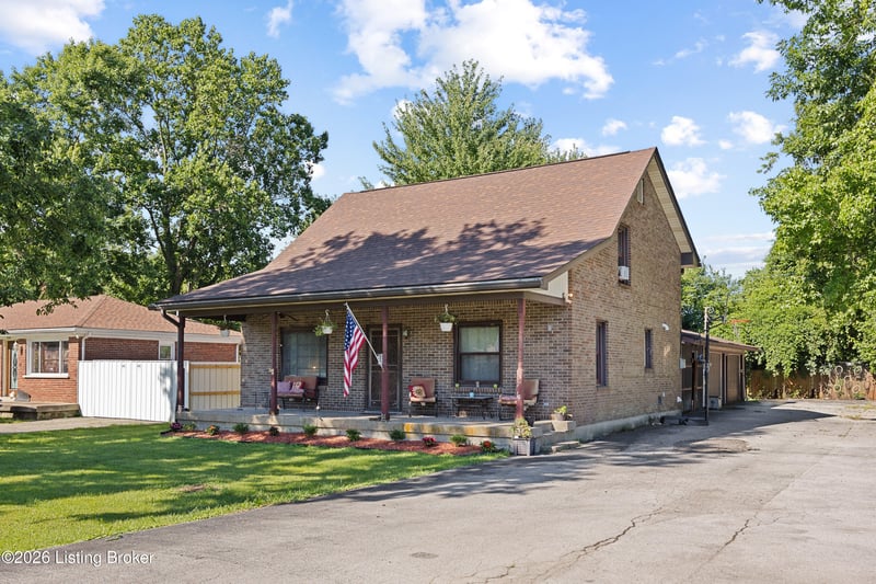 3774 E Blue Lick Rd, Louisville, KY 40229