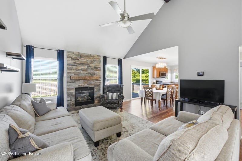 38 Northcountry Dr, Shelbyville, KY 40065