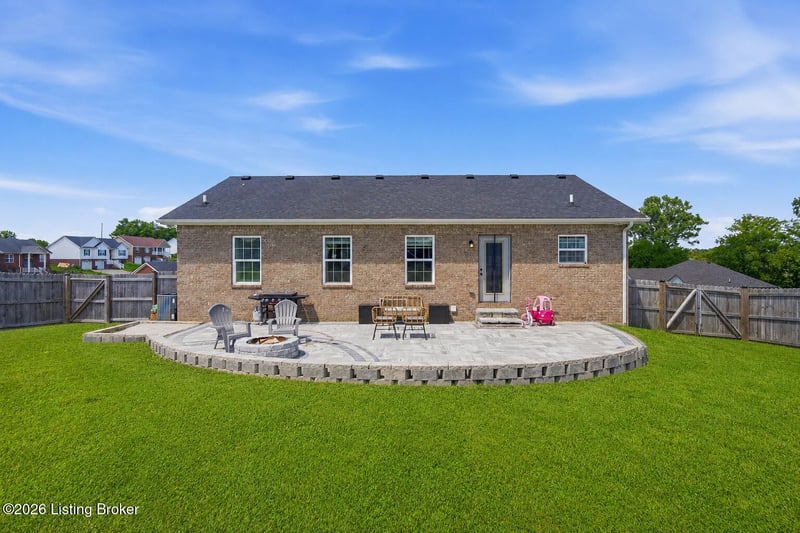 38 Rose Ln, Taylorsville, KY 40071