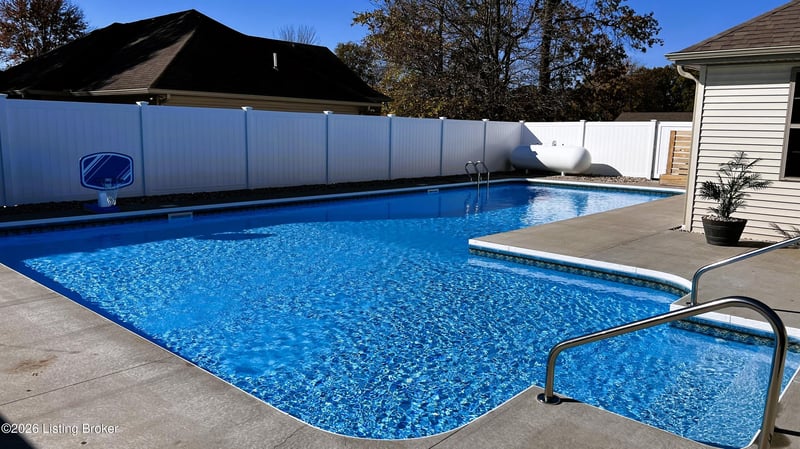 380 N Lakeside Dr, Madison, IN 47250