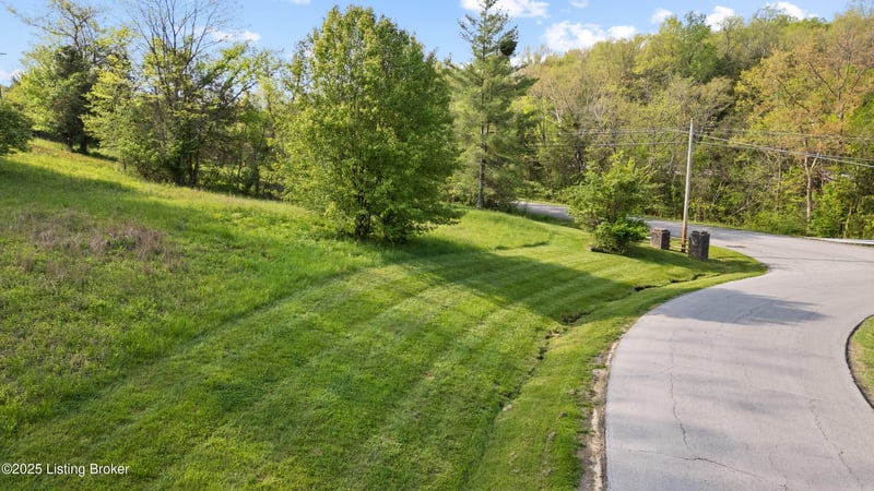 380 S 31 E Loop, Mt Washington, KY 40047
