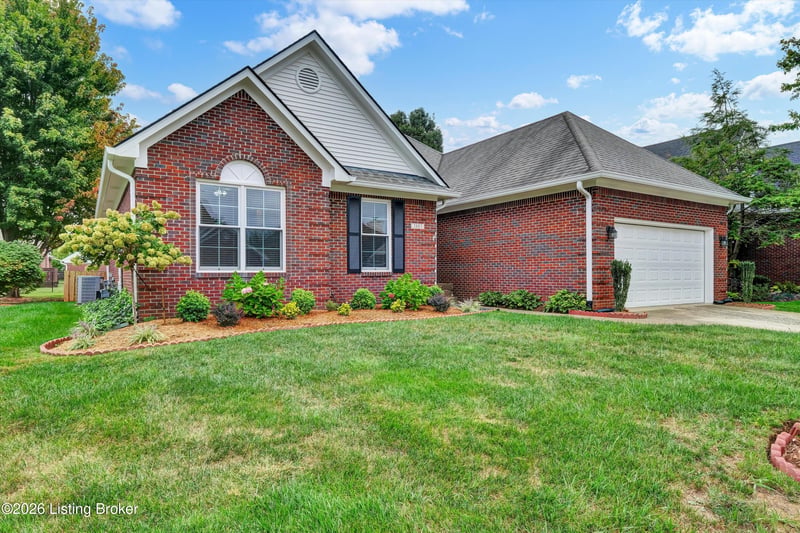 3803 Ridgehurst Ct, Louisville, KY 40299