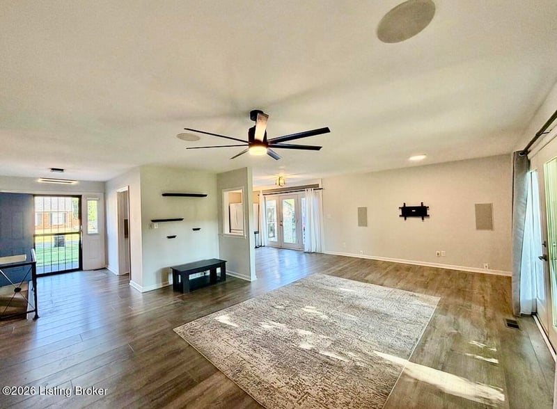 3804 Glenwillow Way, Jeffersontown, KY 40299