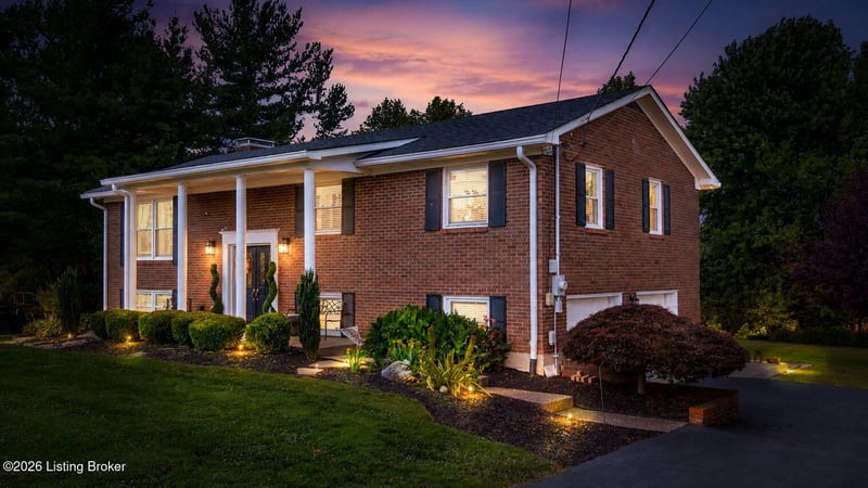 3807 Briar Ridge Rd, La Grange, KY 40031