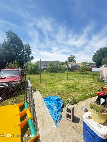 3810 Bonaventure Blvd, Louisville, KY 40219