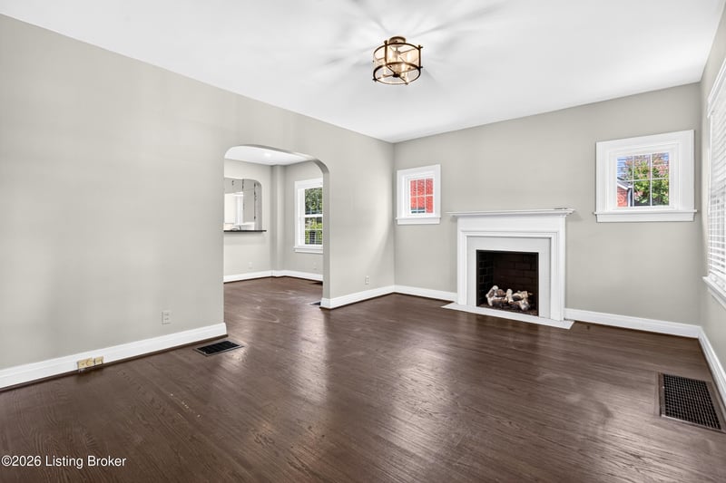 3811 Grandview Ave, Louisville, KY 40207