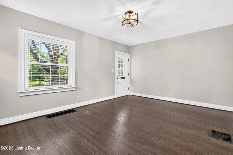 3811 Grandview Ave, Louisville, KY 40207