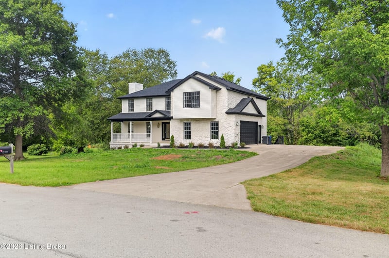 3815 Carriage Pointe Dr, Crestwood, KY 40014