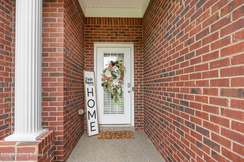 382 Villa Ln, Shepherdsville, KY 40165
