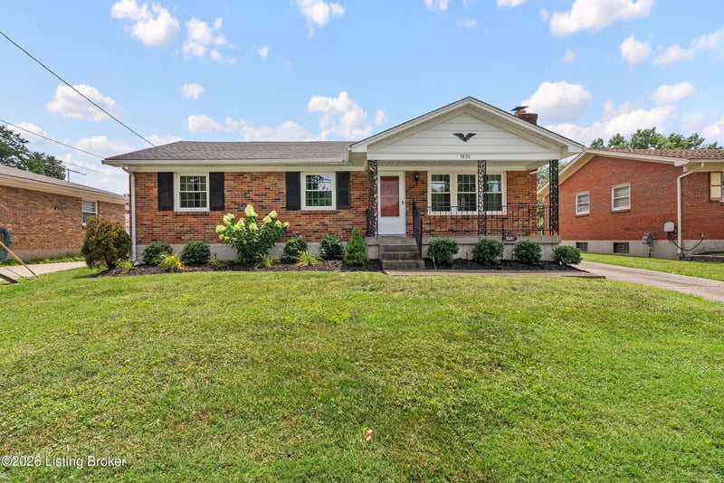3820 Pinecroft Dr, Louisville, KY 40219