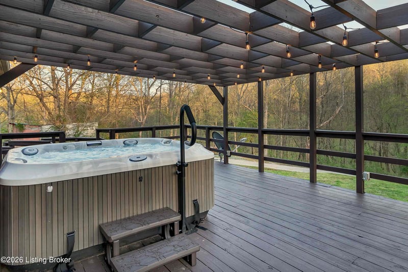 384 Adkins Cp Lp, Hudson, KY 40145